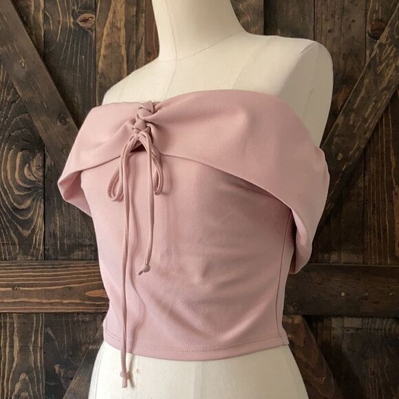 Solemio lace up blush crop top off shoulder - Picture 2 of 6